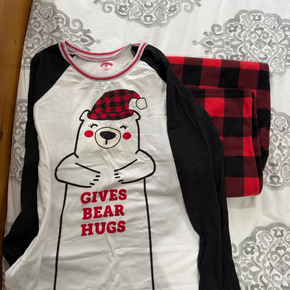 Holiday Time Bear Hugs Pajama Set - Black and Red
